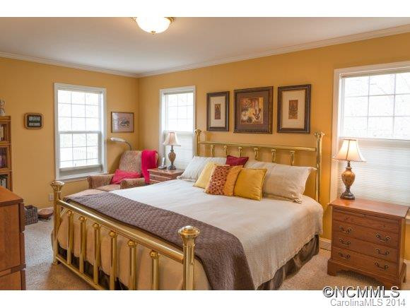 210 Brookside Avenue - Photo 10