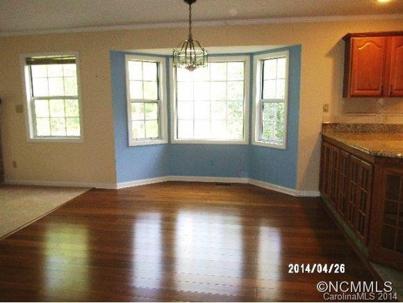 100 Thistle Knoll Court - Photo 4