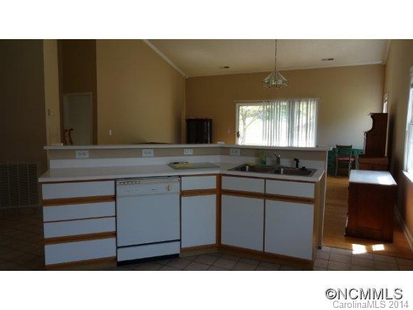 10 TISHA LANE - Photo 9