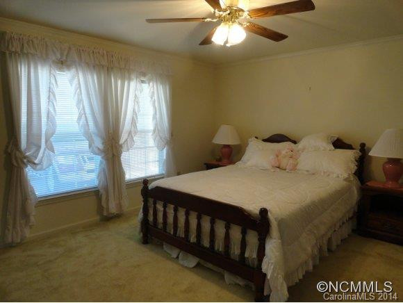 244 Riverwind Dr. - Photo 11