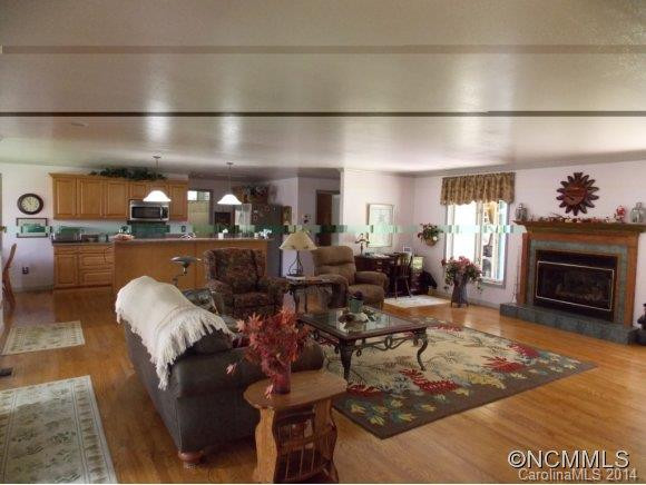 100 Freedom Dr - Photo 5