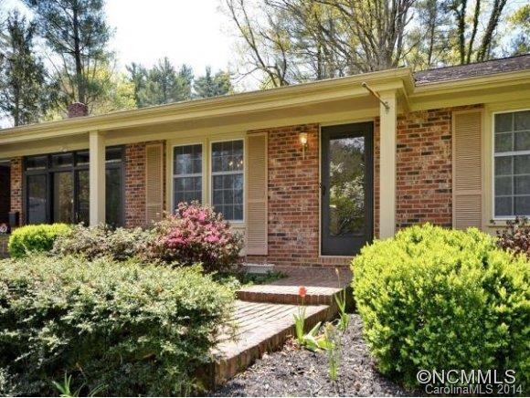 3221 DEBBIE DRIVE - Photo 2