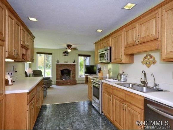 3221 DEBBIE DRIVE - Photo 5