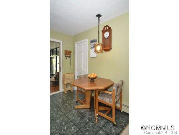 3221 DEBBIE DRIVE - Photo 6