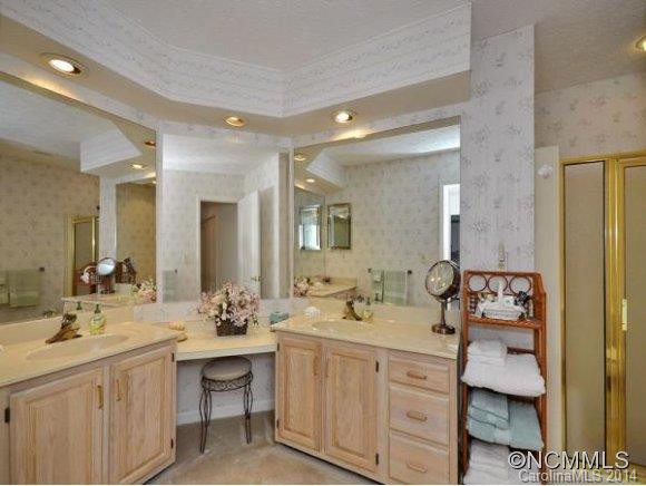931 KANUGA ROAD - Photo 16