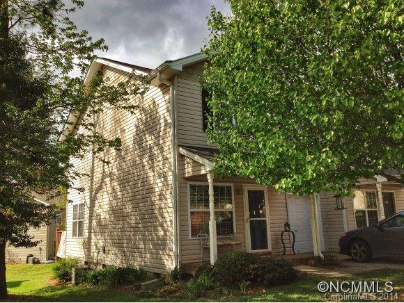 319 Wiltshire Circle