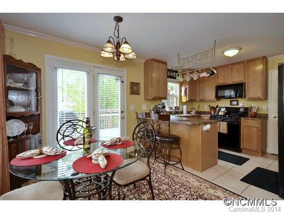 319 Wiltshire Circle - Photo 5