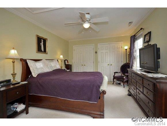 319 Wiltshire Circle - Photo 7
