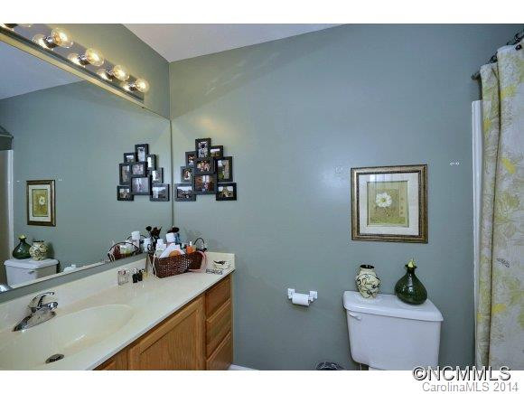 319 Wiltshire Circle - Photo 10