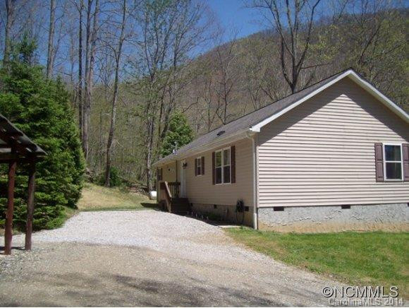 320 MARTINS CREEK ROAD - Photo 2