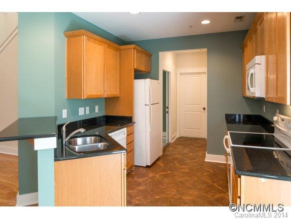 10 Roselyn Way - Photo 5