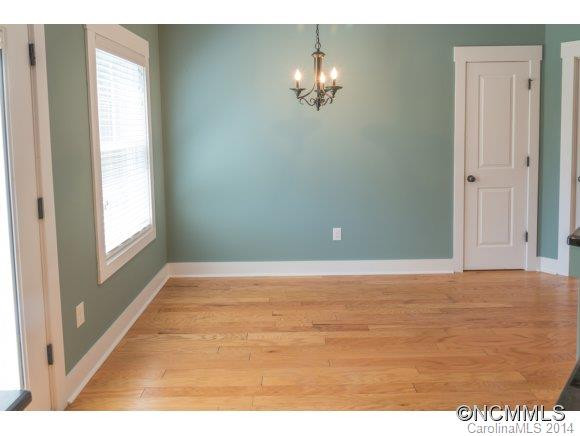 10 Roselyn Way - Photo 8