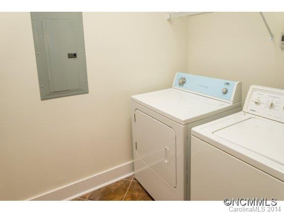 10 Roselyn Way - Photo 10