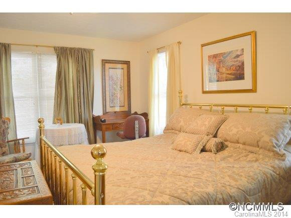 624 Auburn Park Drive - Photo 16