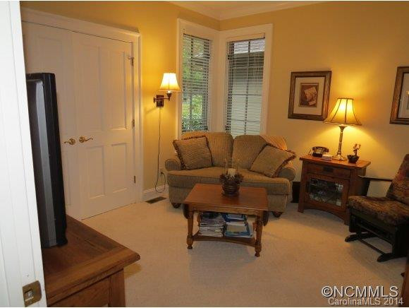50 Hollyberry Lane - Photo 5