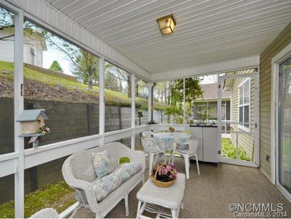 522 BELVIDERE COURT - Photo 10