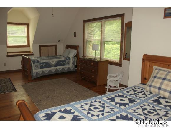 936 Rock House Road - Photo 8