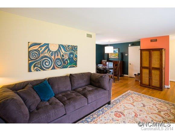 111 Gracelyn - Photo 2