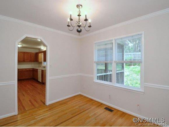 20 SWEETBRIAR COURT - Photo 4
