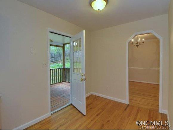 20 SWEETBRIAR COURT - Photo 7