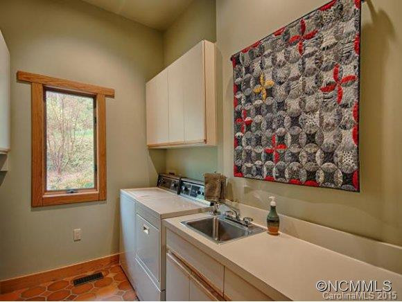 33 SHADY BROOK LANE - Photo 16