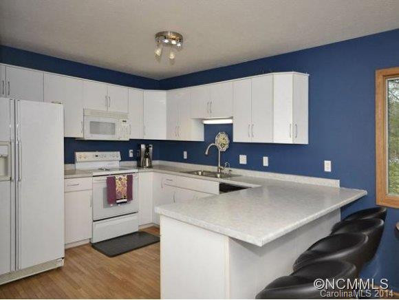 128 ALPINE DRIVE - Photo 3