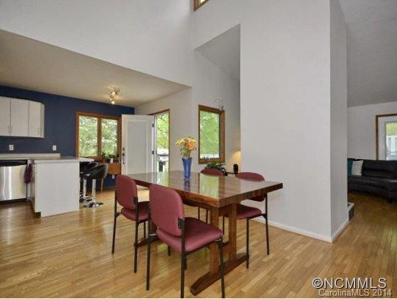128 ALPINE DRIVE - Photo 5
