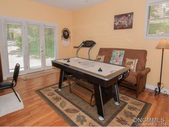 450 CREEKSIDE DRIVE - Photo 22