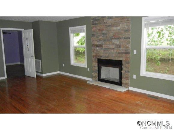 711 Halsbury Avenue - Photo 5