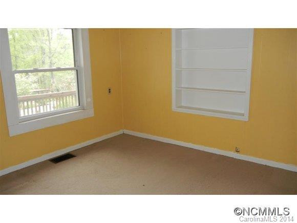711 Halsbury Avenue - Photo 7