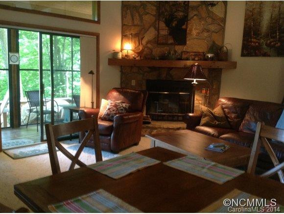 1388 Summit Drive - Photo 5