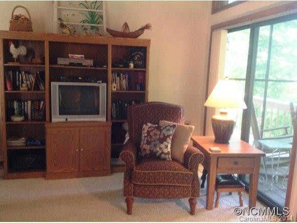1388 Summit Drive - Photo 6