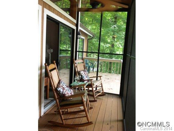 1388 Summit Drive - Photo 8