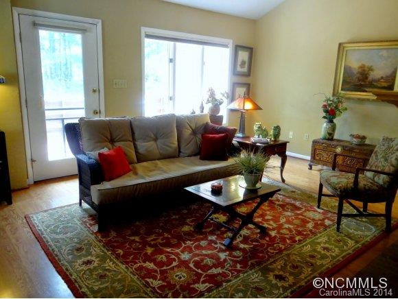 106 Woodfield Drive - Photo 4