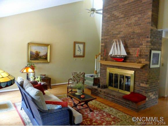 106 Woodfield Drive - Photo 6