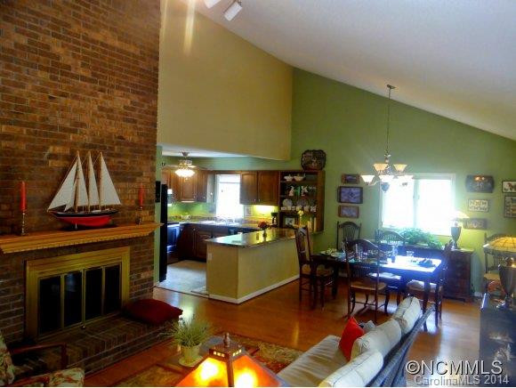 106 Woodfield Drive - Photo 8