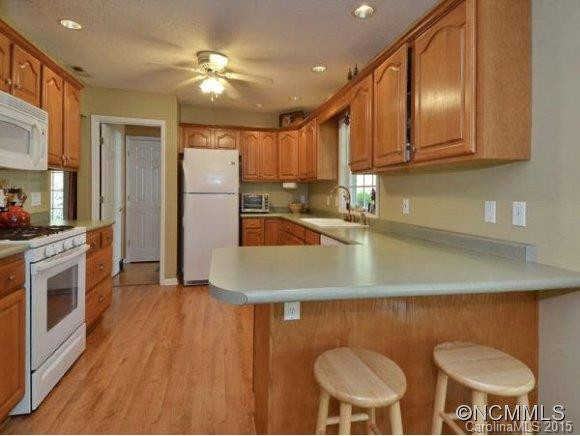 50 Paramount Drive - Photo 3