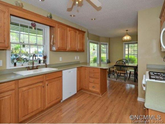 50 Paramount Drive - Photo 4