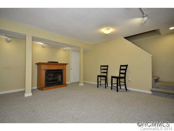 60 Foxberry Drive - Photo 18