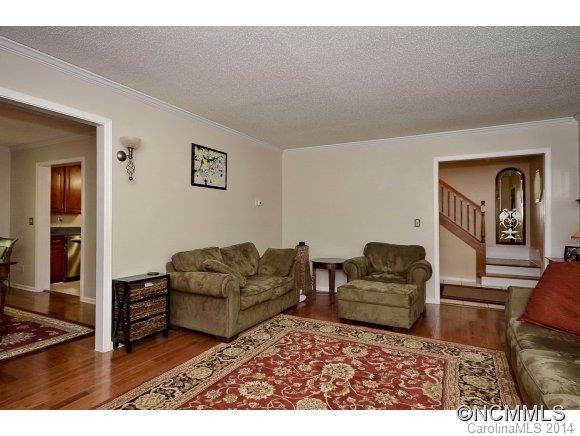 60 Foxberry Drive - Photo 6