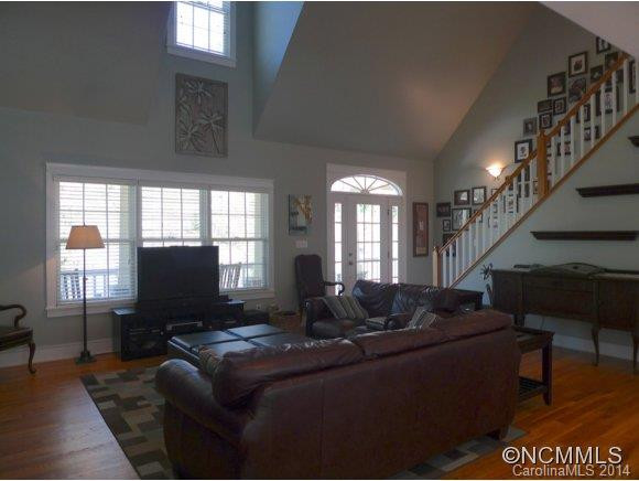 100 La Foret  Drive - Photo 2