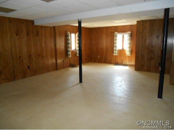 235 Oak Ridge Circle - Photo 11