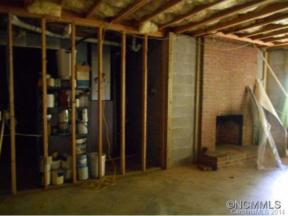 235 Oak Ridge Circle - Photo 14