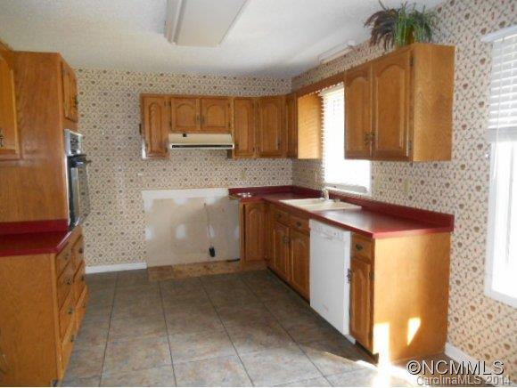 235 Oak Ridge Circle - Photo 5