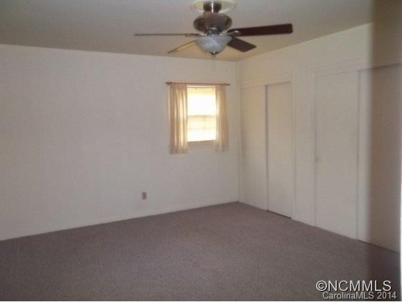 38 RHODA STREET - Photo 10