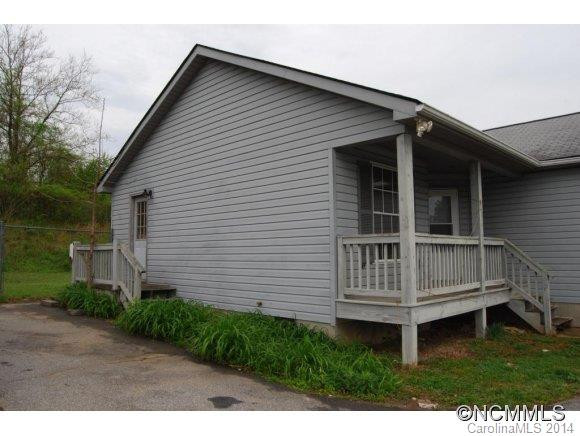 215 Fairview Avenue - Photo 2