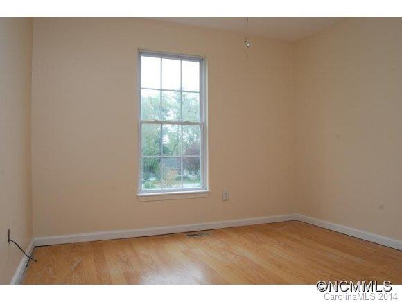 215 Fairview Avenue - Photo 11
