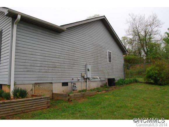 215 Fairview Avenue - Photo 3
