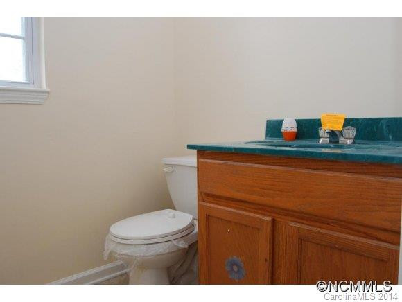 215 Fairview Avenue - Photo 8