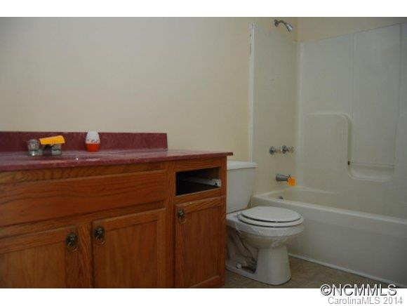 215 Fairview Avenue - Photo 10